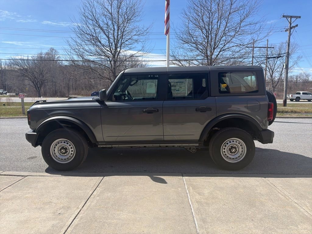 New 2026 Ford Bronco Base SUV