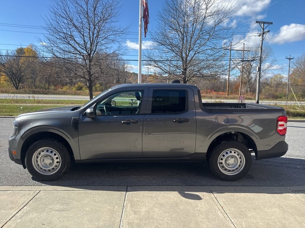 New 2025 Ford Maverick XL Truck SuperCrew