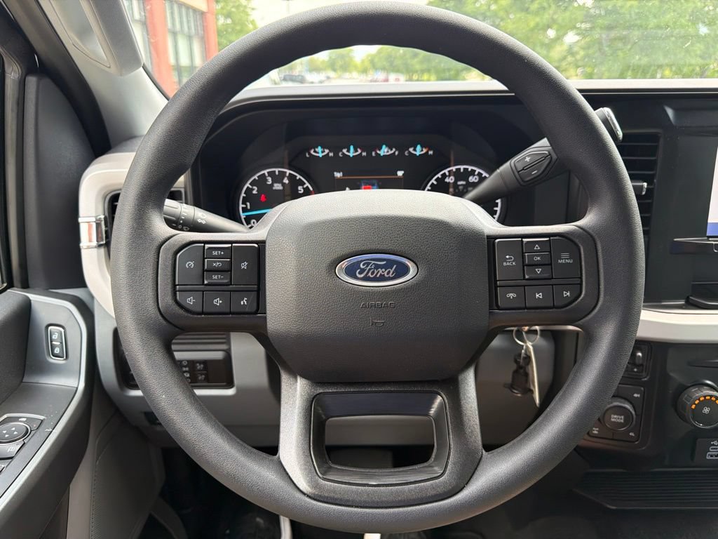 2026 Ford F-350 Super Duty XLT - Photo 37