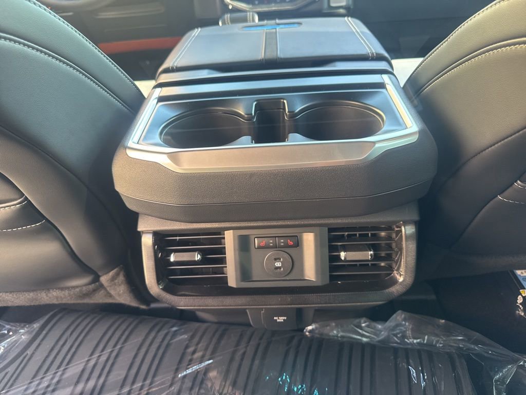2025 Ford F-150 Lightning Platinum - Photo 46