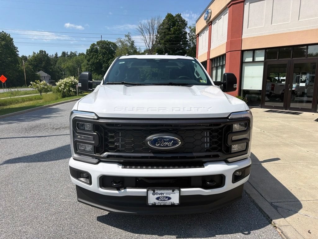 New 2026 Ford Super Duty F-350 DRW Truck Crew Cab