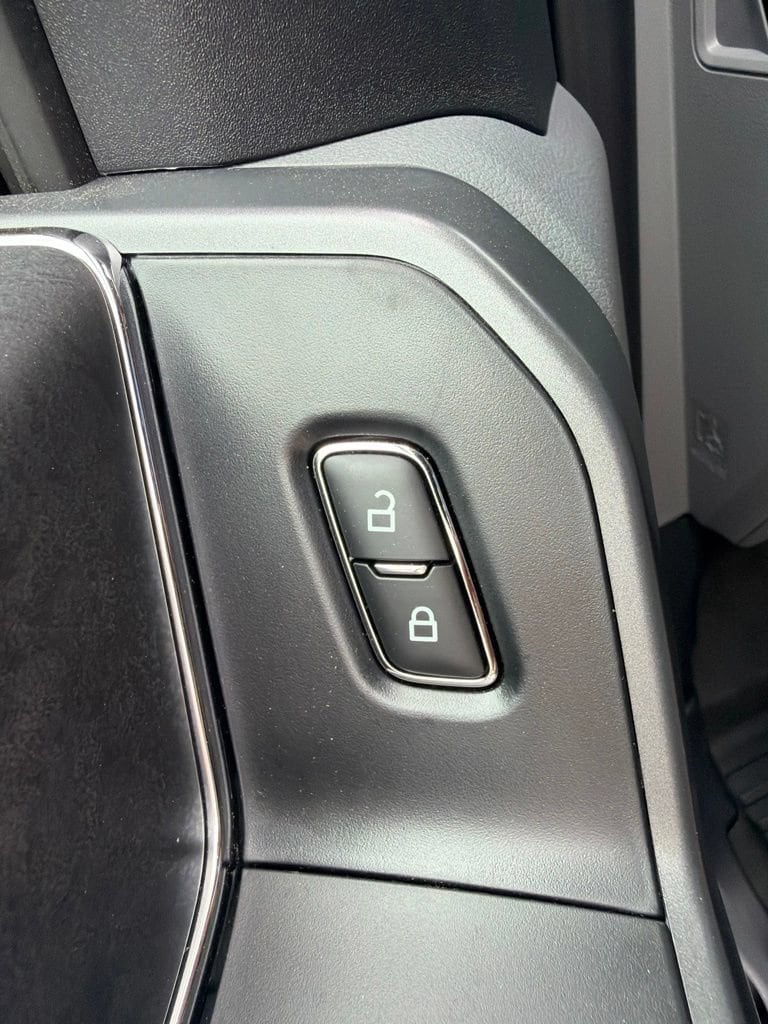 2025 Ford F-150 XLT - Photo 44