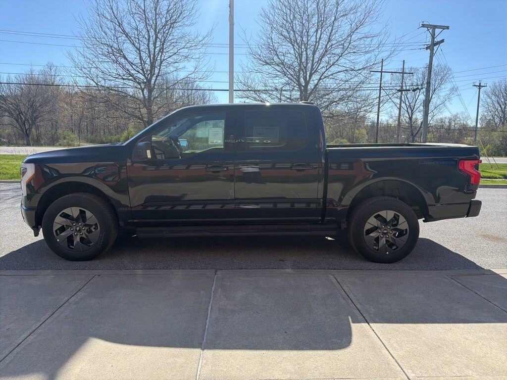 New 2025 Ford F-150 Lightning Flash Truck SuperCrew Cab