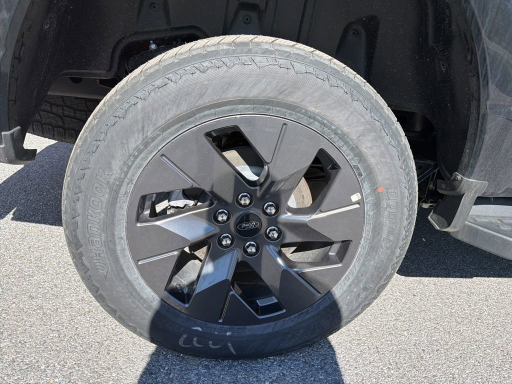 2025 Ford F-150 Lightning Flash - Photo 12