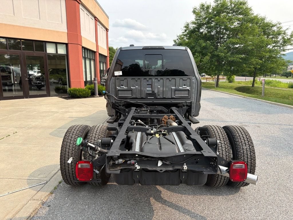 2026 Ford F-350 Super Duty Chassis Cab XL - Photo 6