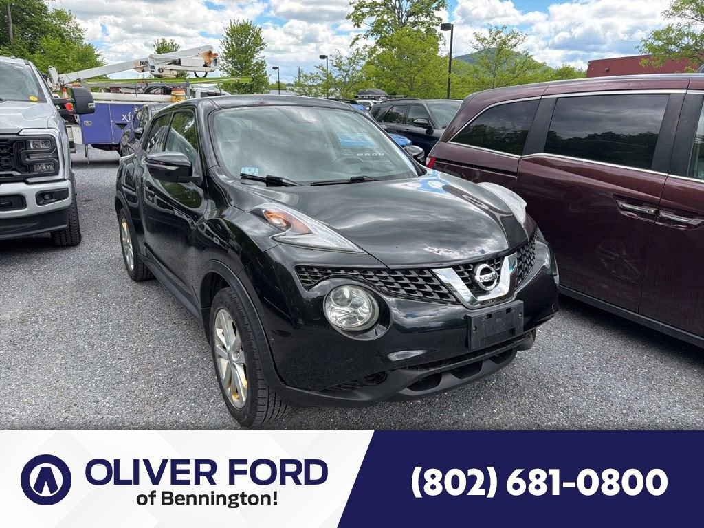 Used 2015 Nissan Juke SV SUV