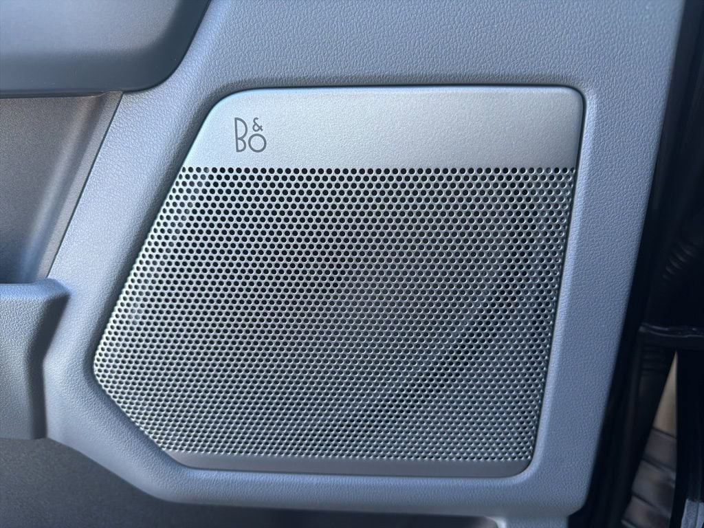 2025 Ford F-150 Lightning Flash - Photo 41