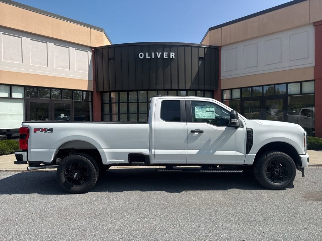 2025 Ford F-350 Super Duty XL - Photo 8