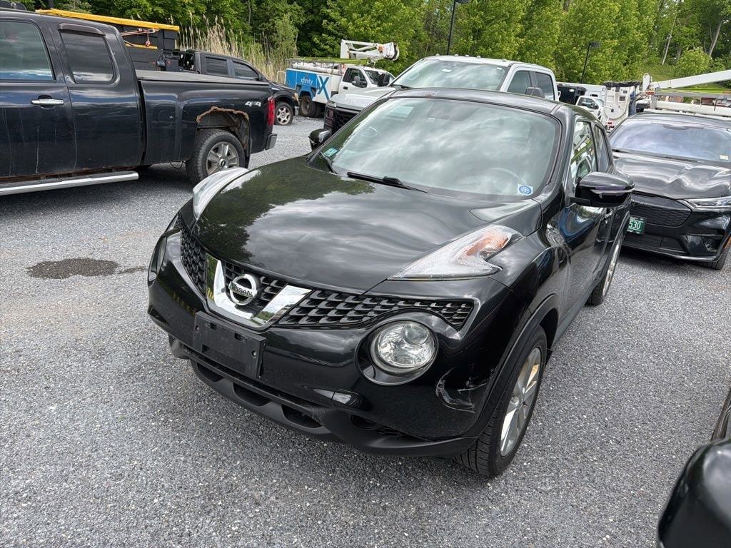Used 2015 Nissan Juke SV SUV