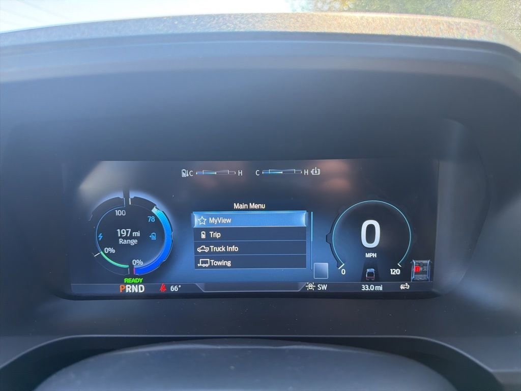 2025 Ford F-150 Lightning Flash - Photo 24