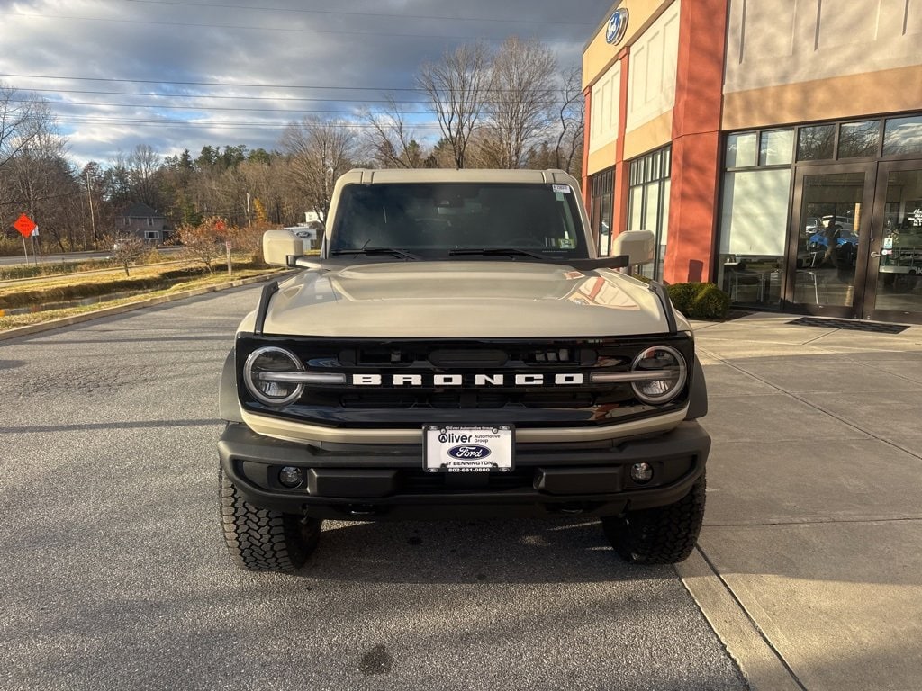 New 2025 Ford Bronco Outer Banks SUV
