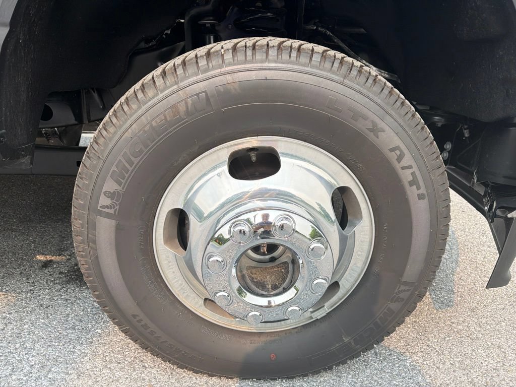 2026 Ford F-350 Super Duty Chassis Cab XL - Photo 13