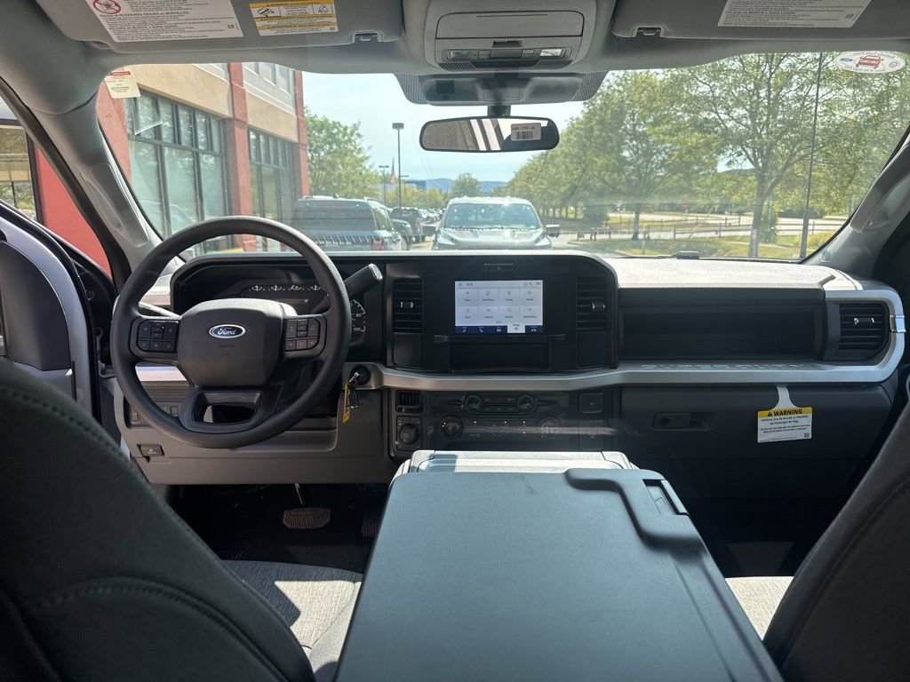 2025 Ford F-350 Super Duty XL - Photo 44