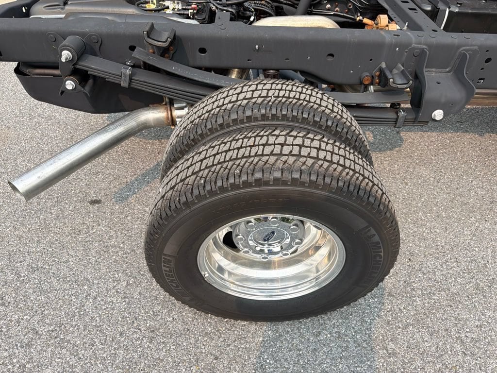 2026 Ford F-350 Super Duty Chassis Cab XL - Photo 12