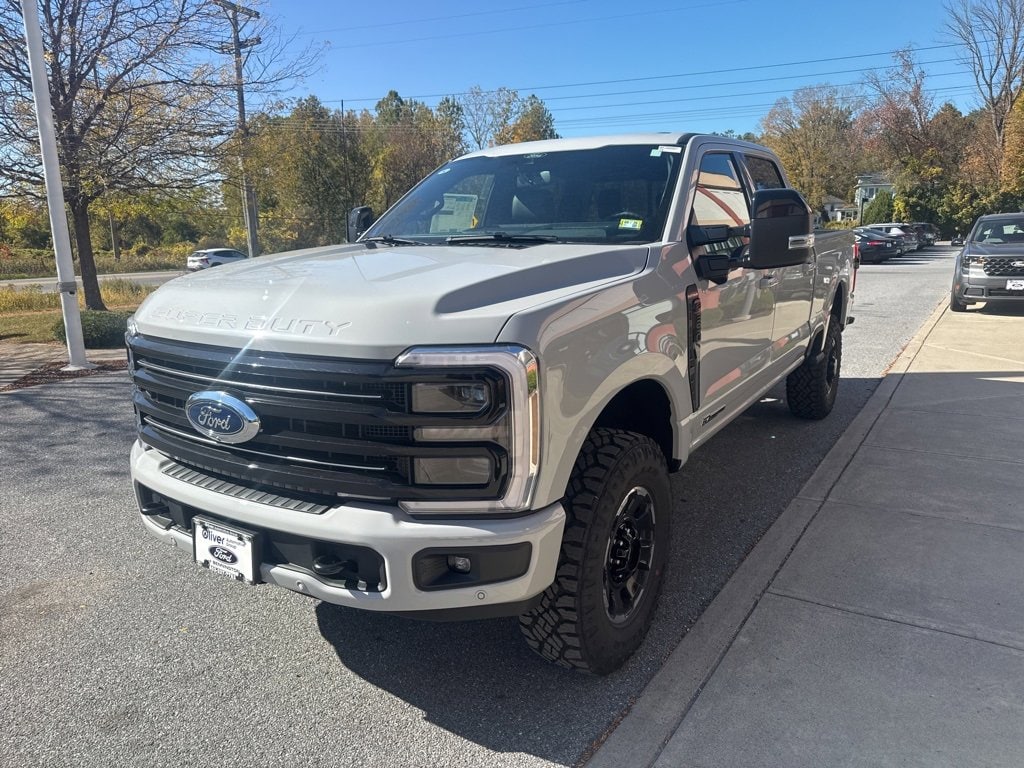 New 2026 Ford Super Duty F-350 SRW  Truck Crew Cab