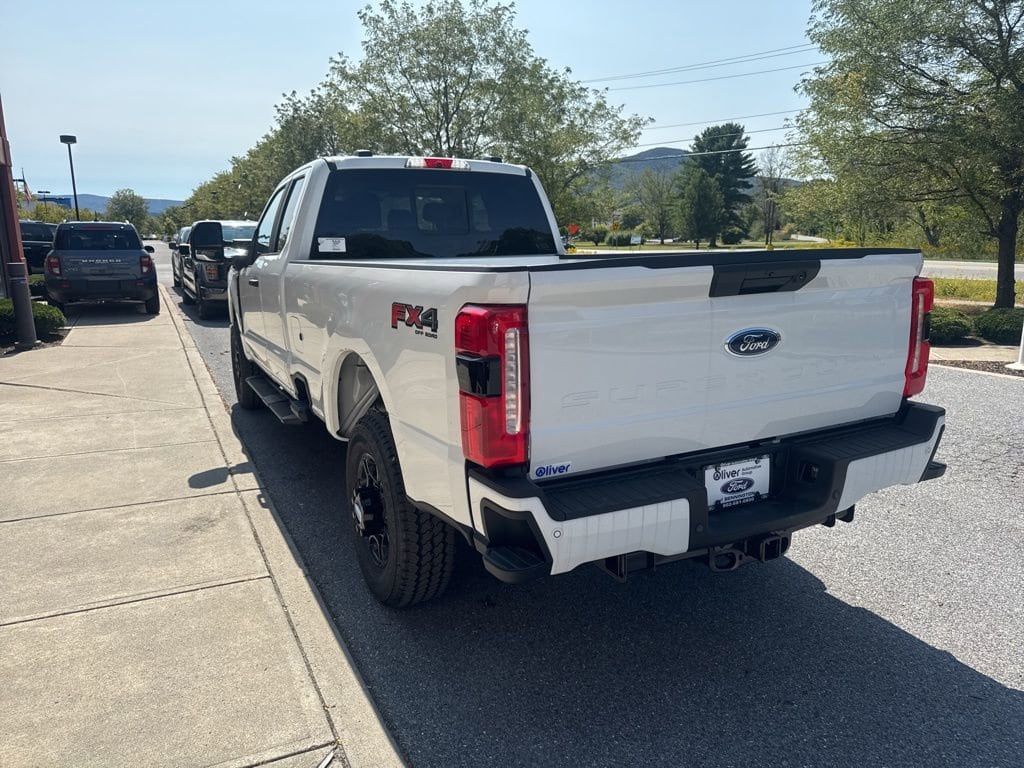 2025 Ford F-350 Super Duty XL - Photo 5