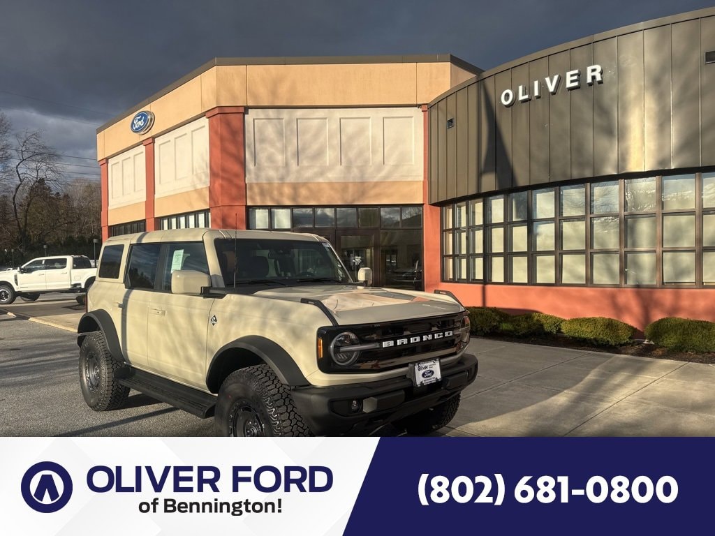 2025 Ford Bronco 4-Door Outer Banks's photo