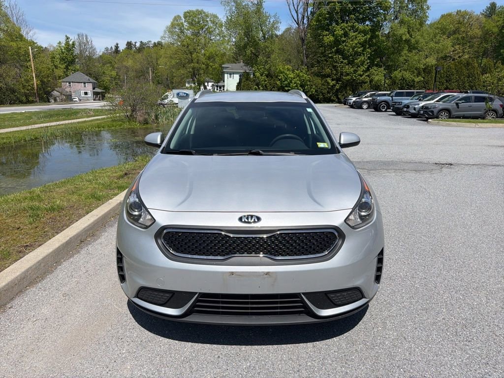 Used 2017 Kia Niro LX with VIN KNDCB3LC0H5093311 for sale in Bennington, VT