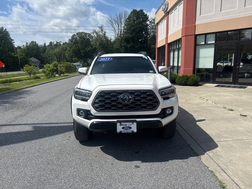 2023 Toyota Tacoma TRD Off-Road V6 photo 2