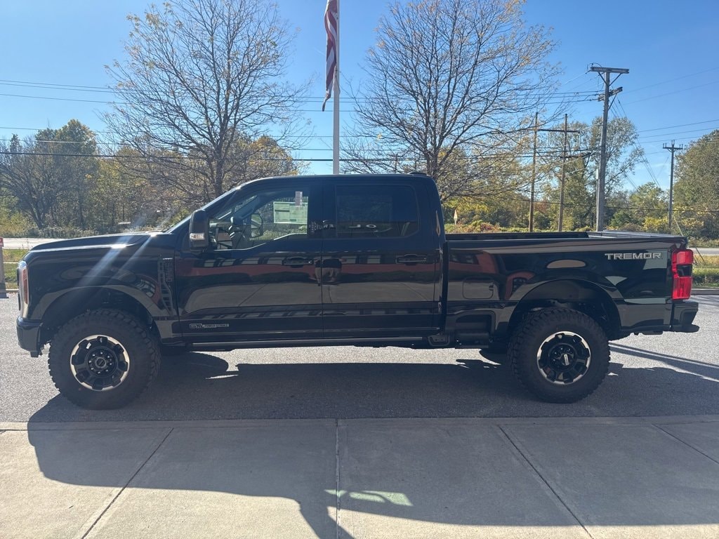 New 2026 Ford Super Duty F-350 SRW Truck Crew Cab