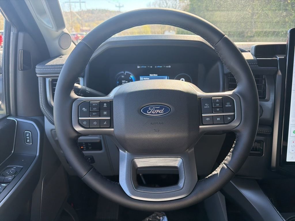 2025 Ford F-150 Lightning Flash - Photo 33