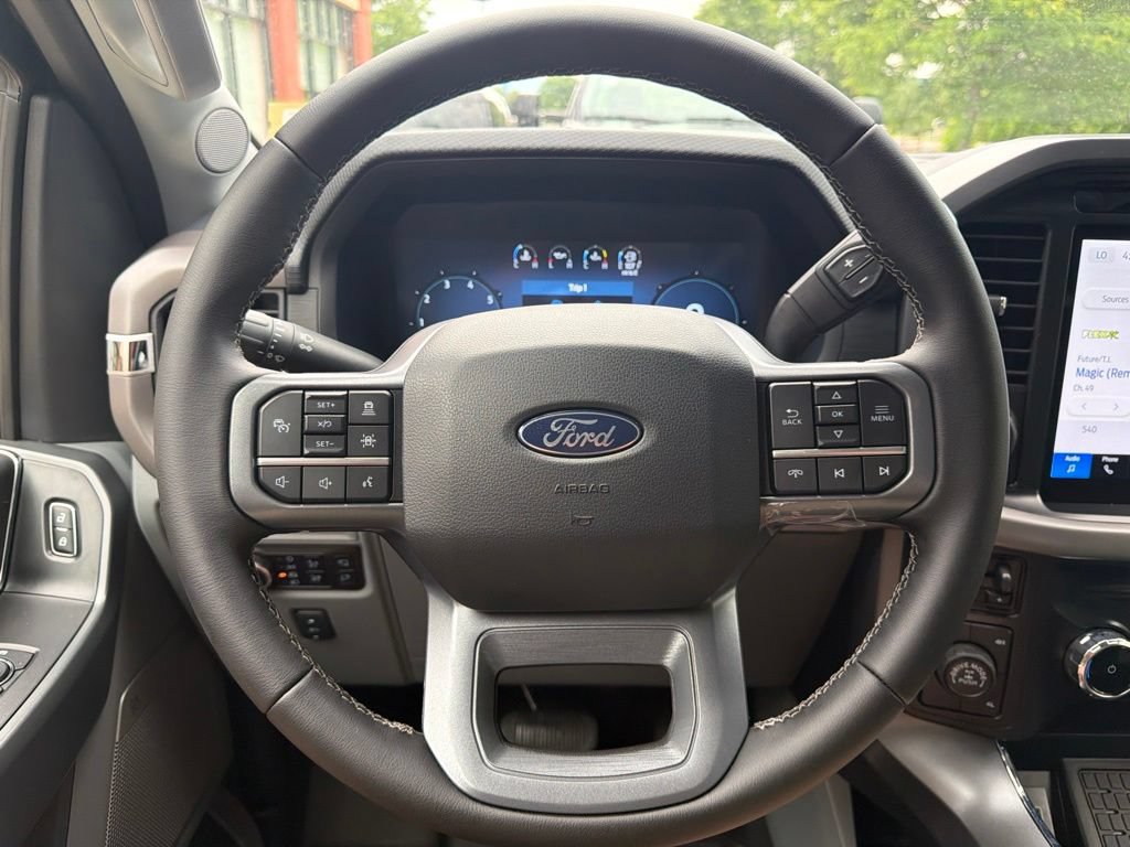 2025 Ford F-150 XLT - Photo 33