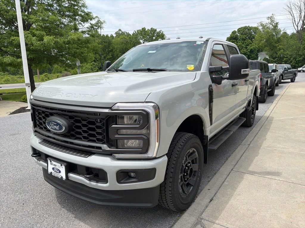 New 2026 Ford Super Duty F-250 SRW Truck Crew Cab