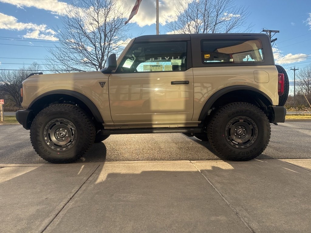 New 2025 Ford Bronco Base SUV