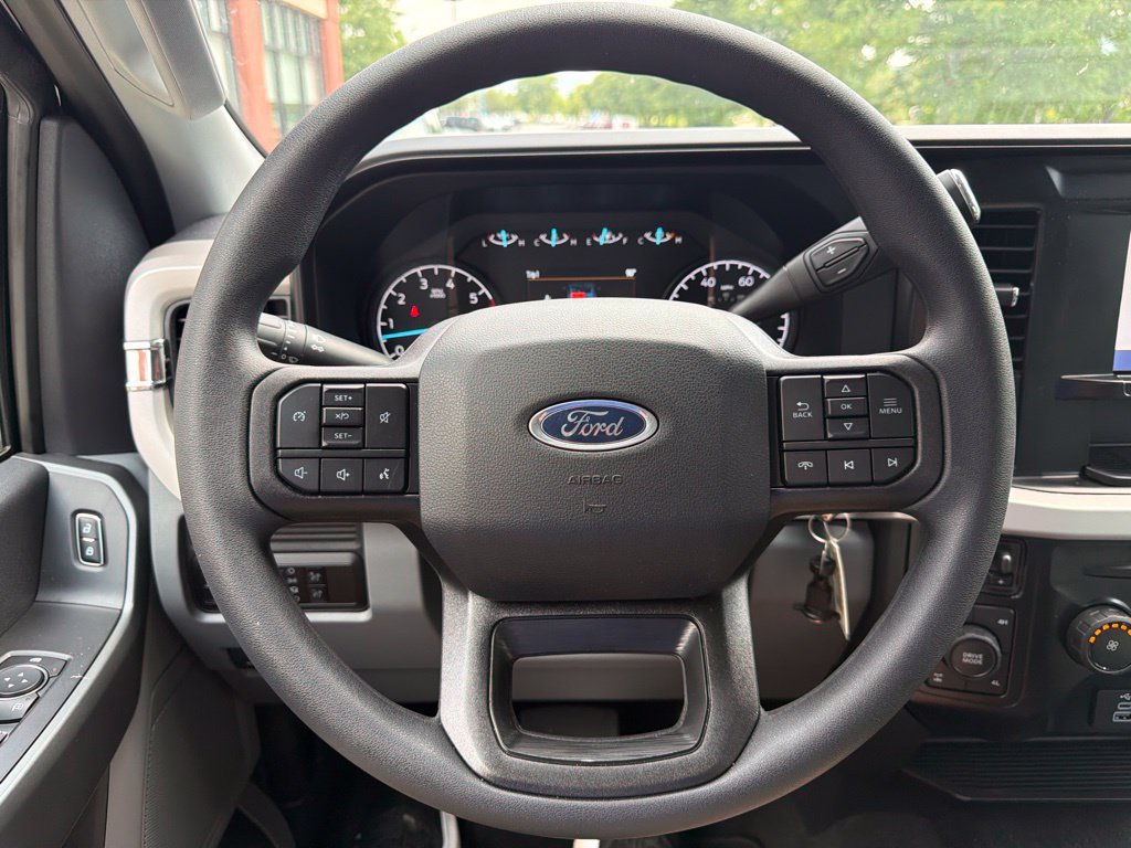 2026 Ford F-350 Super Duty XLT - Photo 37