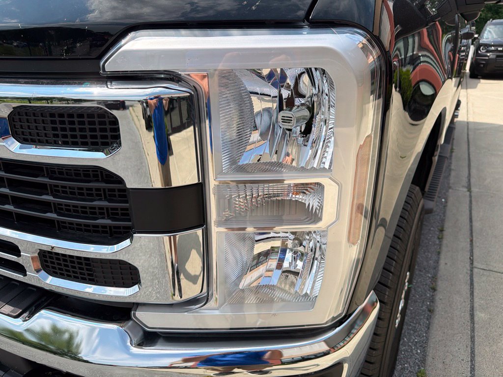 2026 Ford F-350 Super Duty XLT - Photo 17