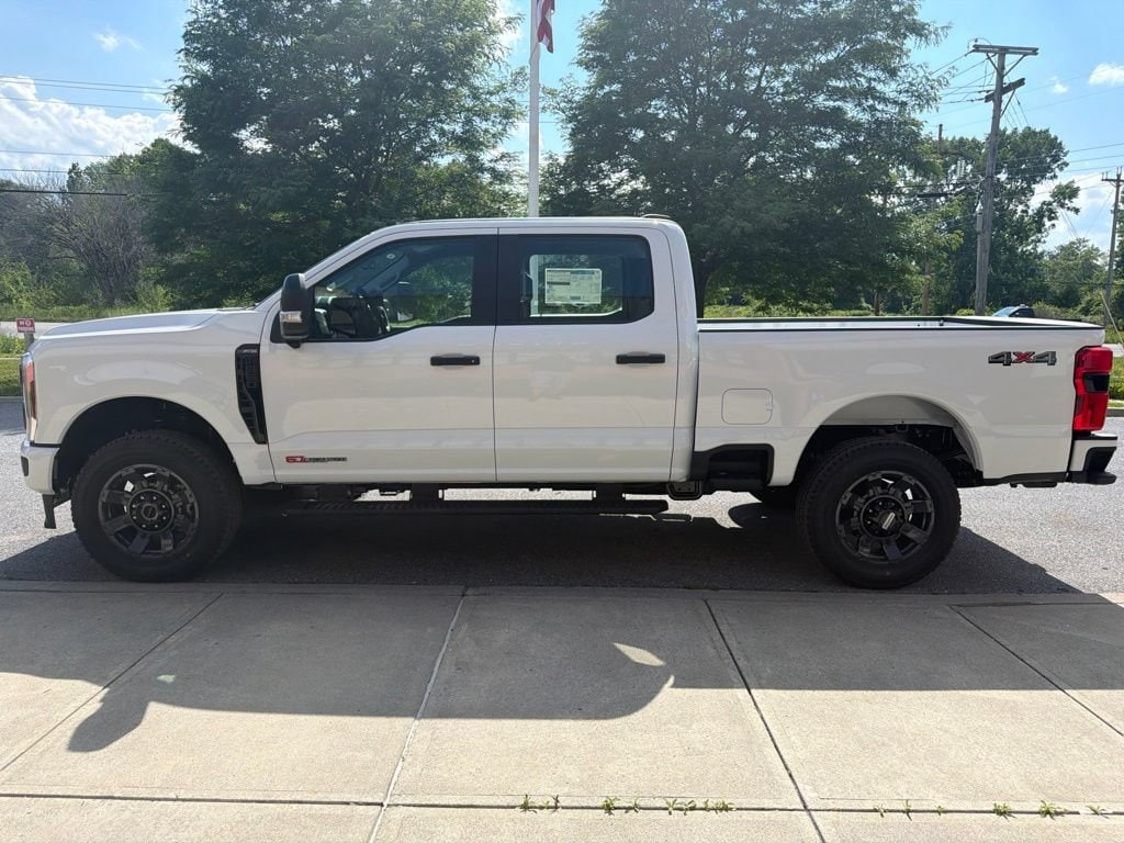 New 2026 Ford Super Duty F-350 SRW Truck Crew Cab