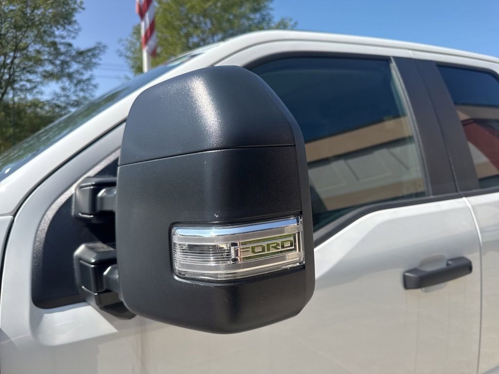 2025 Ford F-350 Super Duty XL - Photo 15