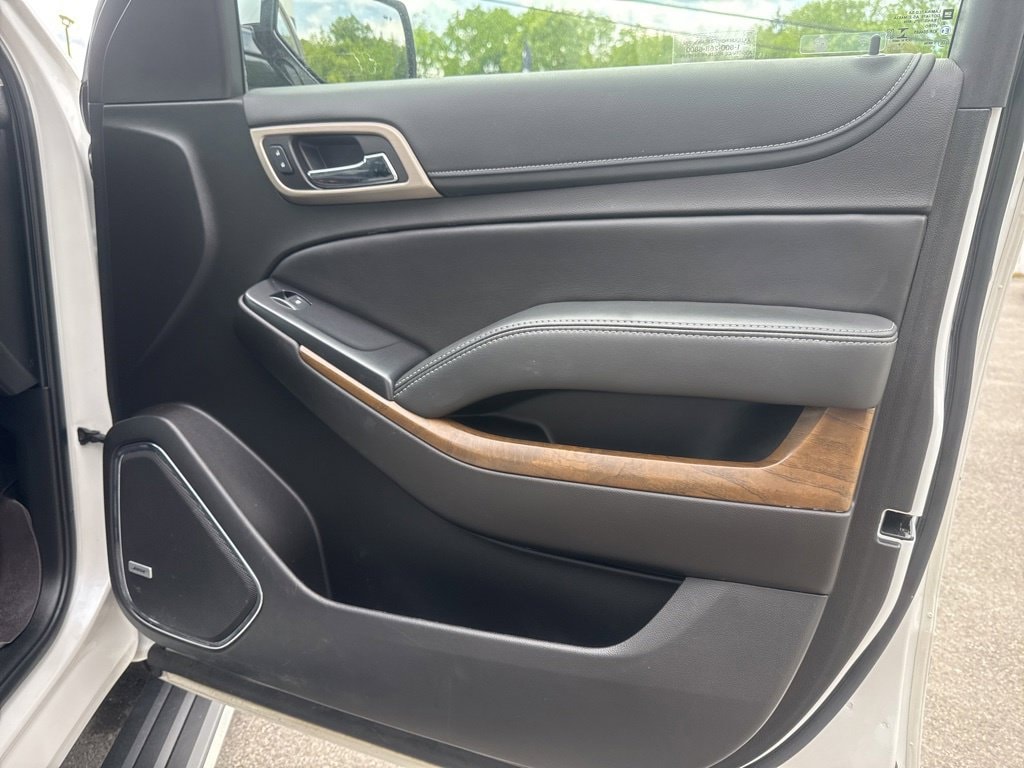 2020 GMC Yukon Denali - Photo 35
