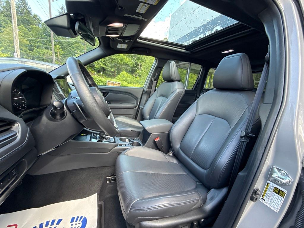 2025 Subaru Forester Limited - Photo 19