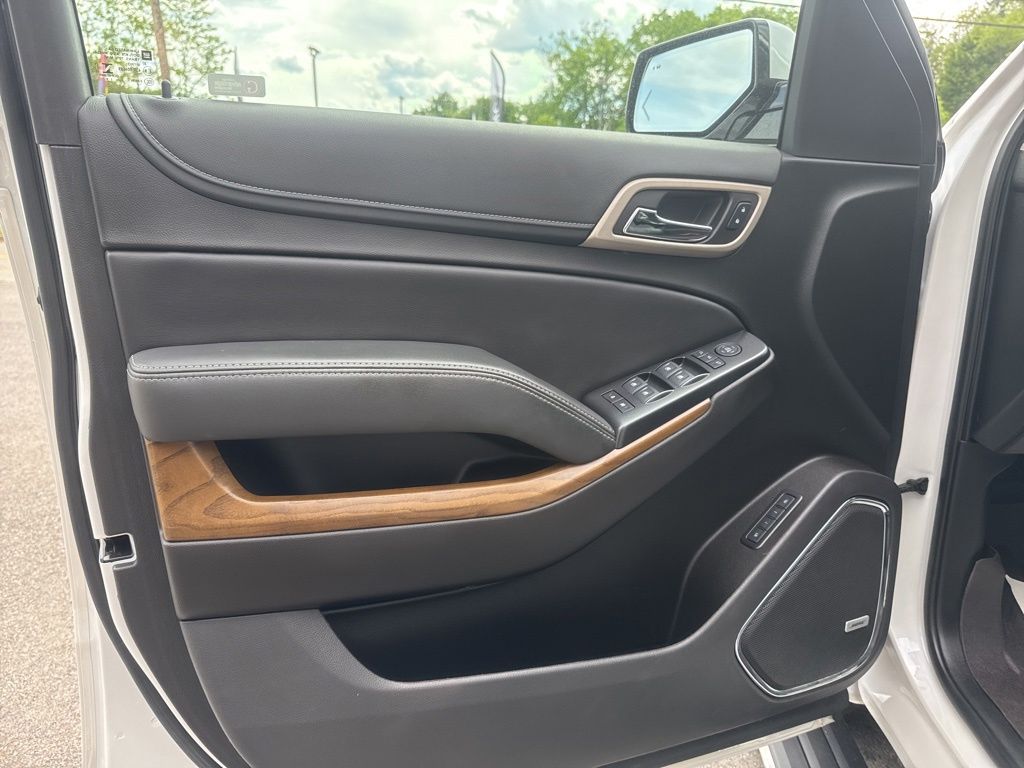 2020 GMC Yukon Denali - Photo 23