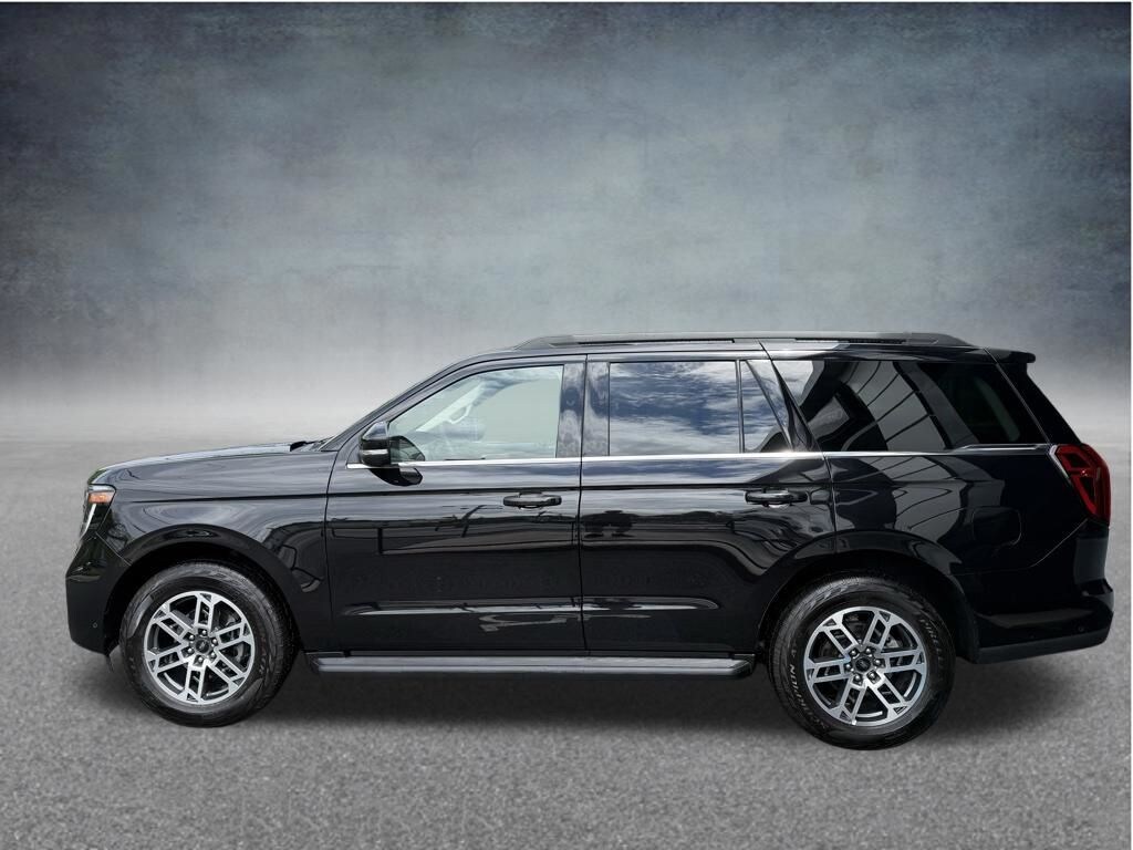 Used 2025 Ford Expedition Active SUV