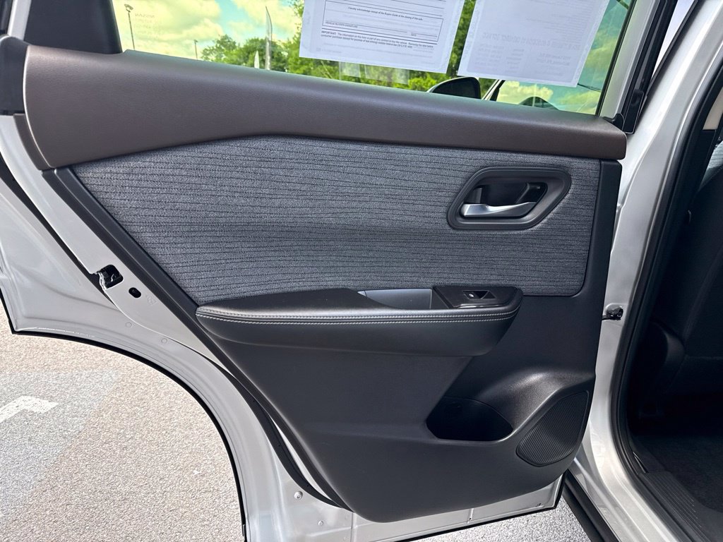 2023 Nissan Rogue SV - Photo 23