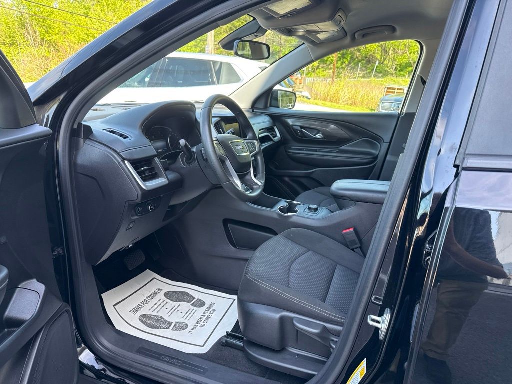 2024 GMC Terrain SLE - Photo 18