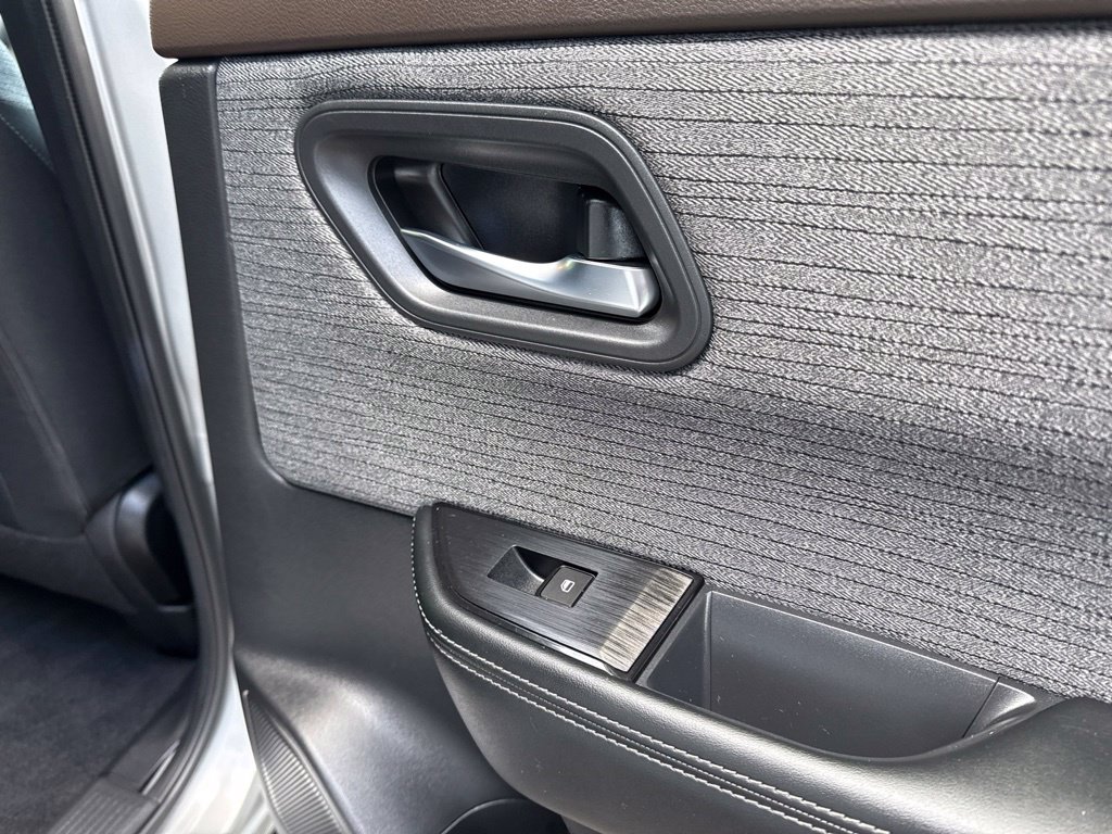 2023 Nissan Rogue SV - Photo 29