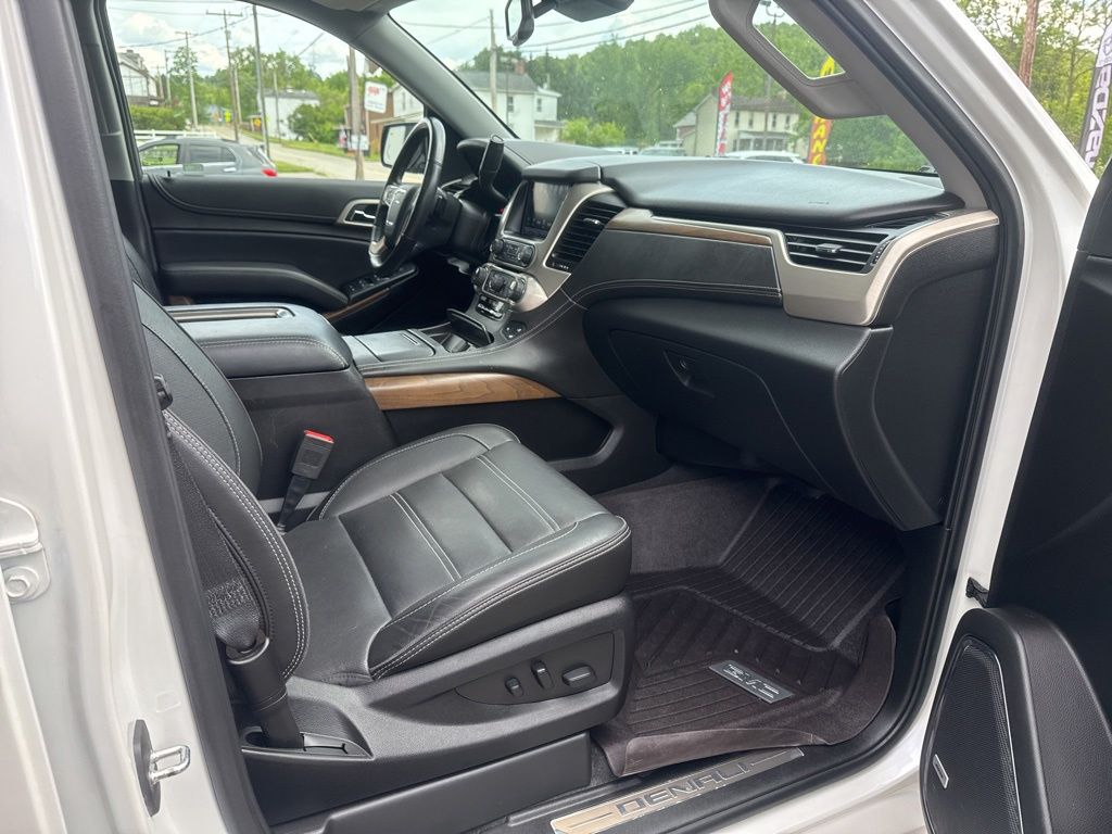 2020 GMC Yukon Denali - Photo 32