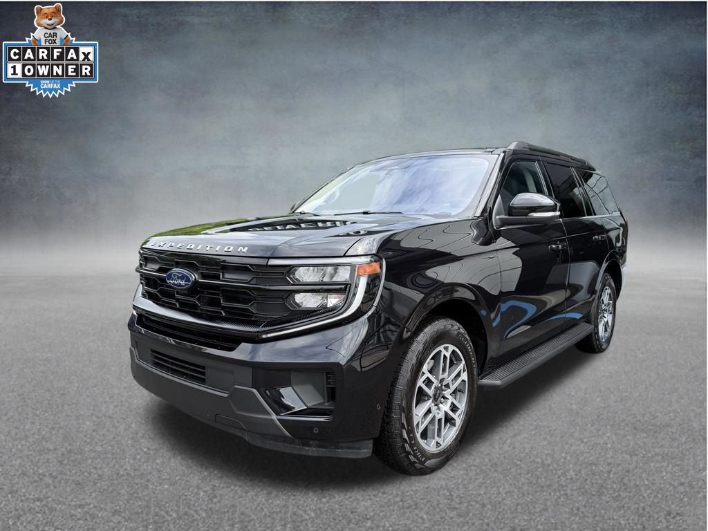 2025 Ford Expedition Active 4x4's photo