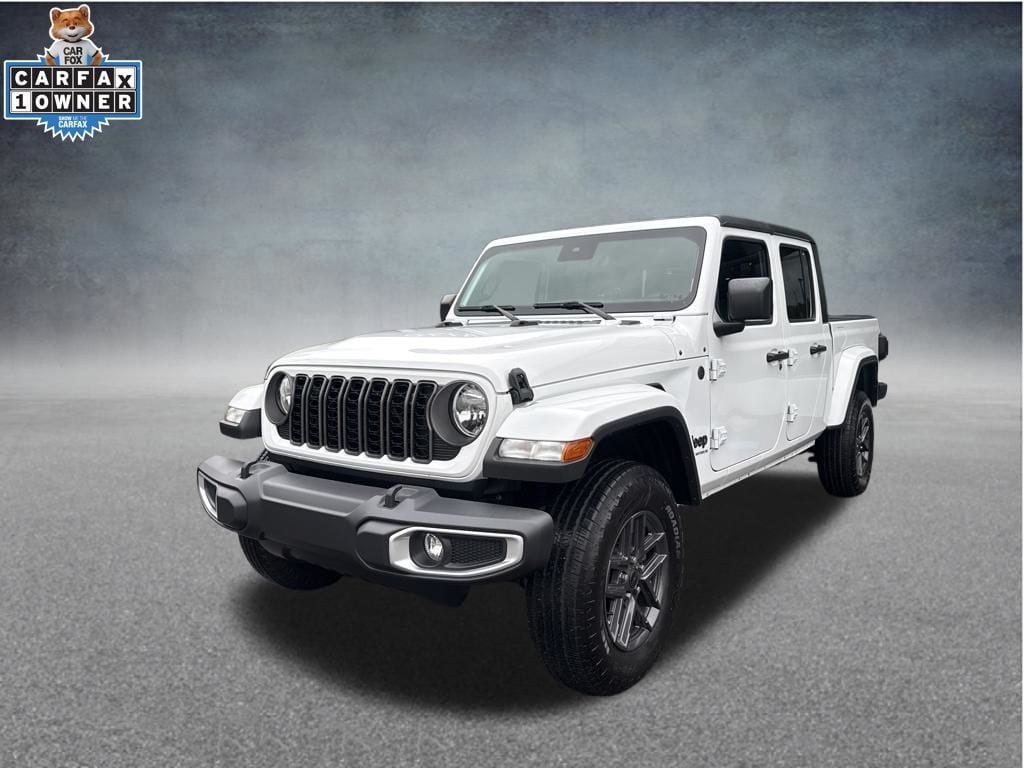 2024 Jeep Gladiator Sport S's photo