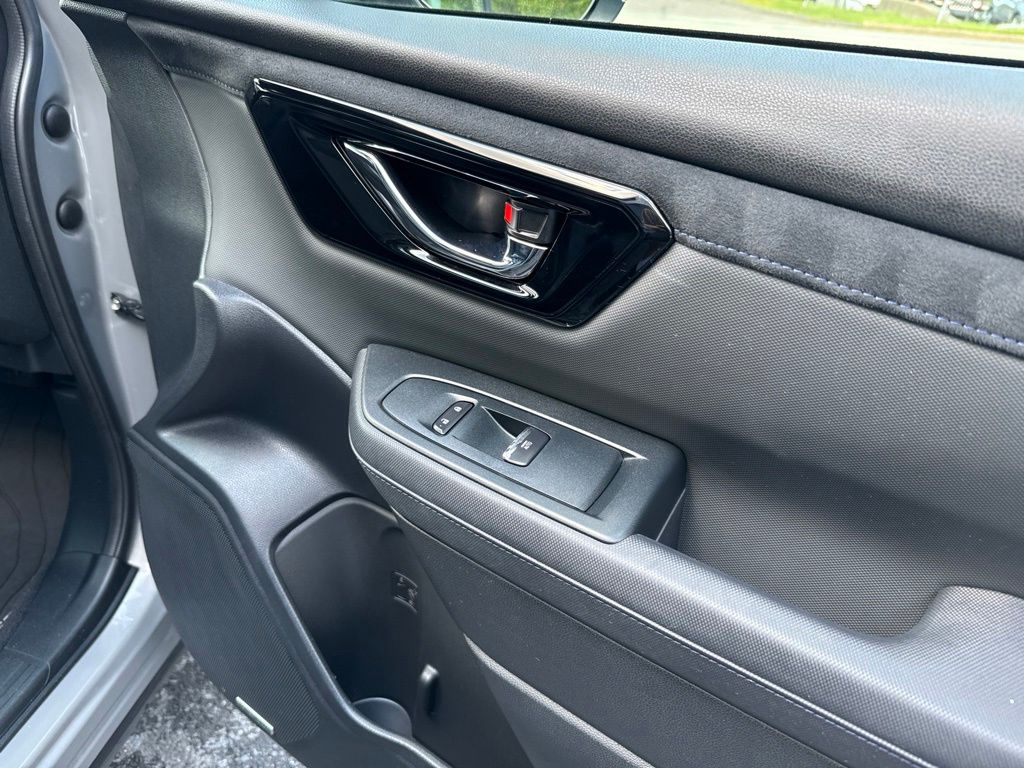 2025 Subaru Forester Limited - Photo 32