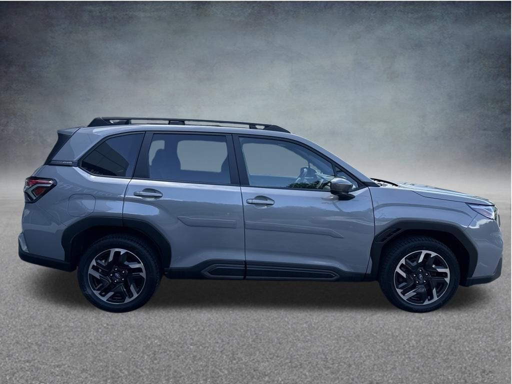 2025 Subaru Forester Limited - Photo 7