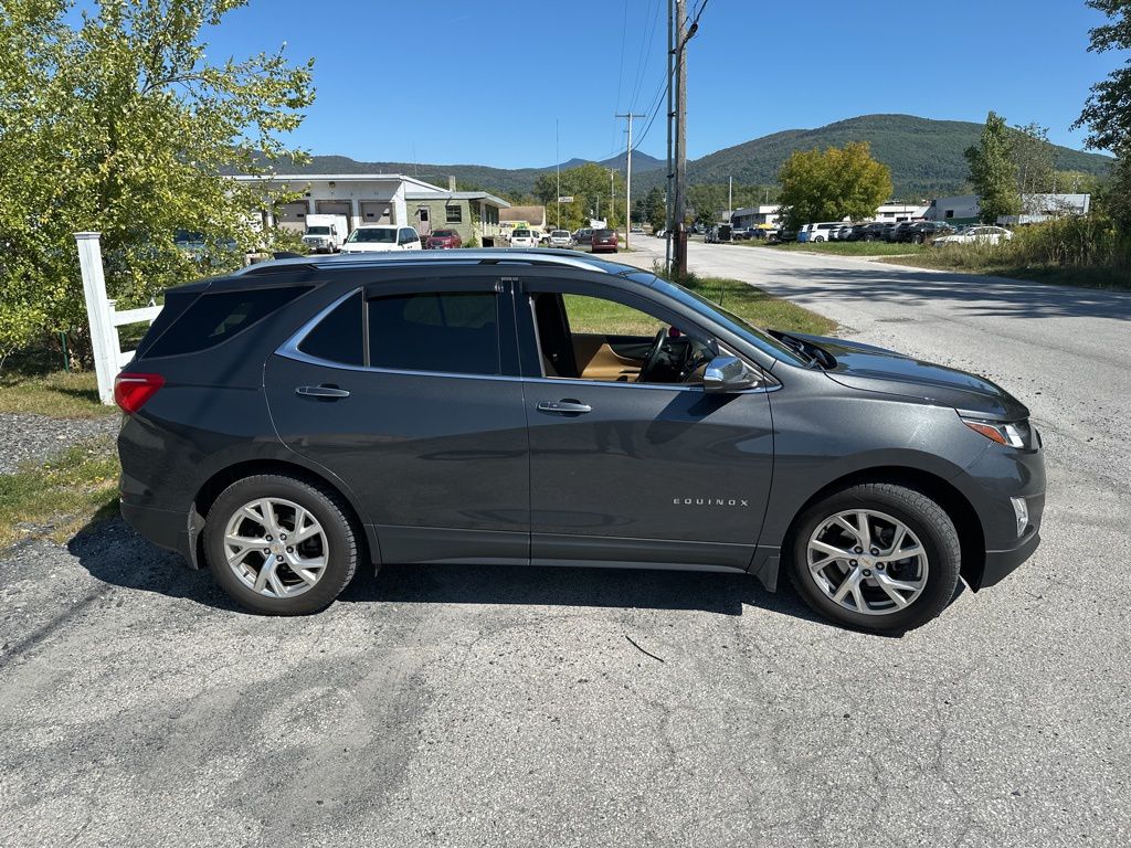 2020 Chevrolet Equinox Premier photo 3