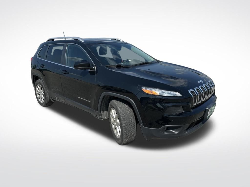 Used 2017 Jeep Cherokee Latitude SUV