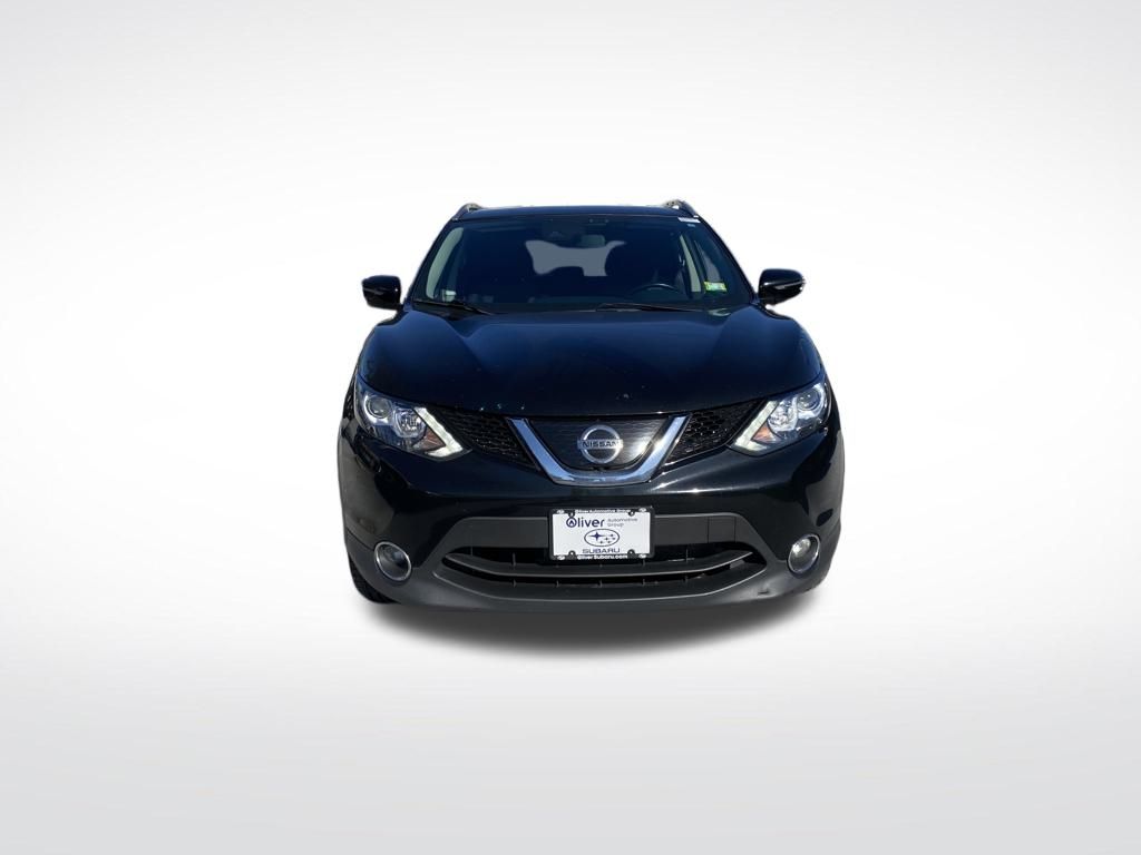 2019 Nissan Rogue Sport SV photo 2