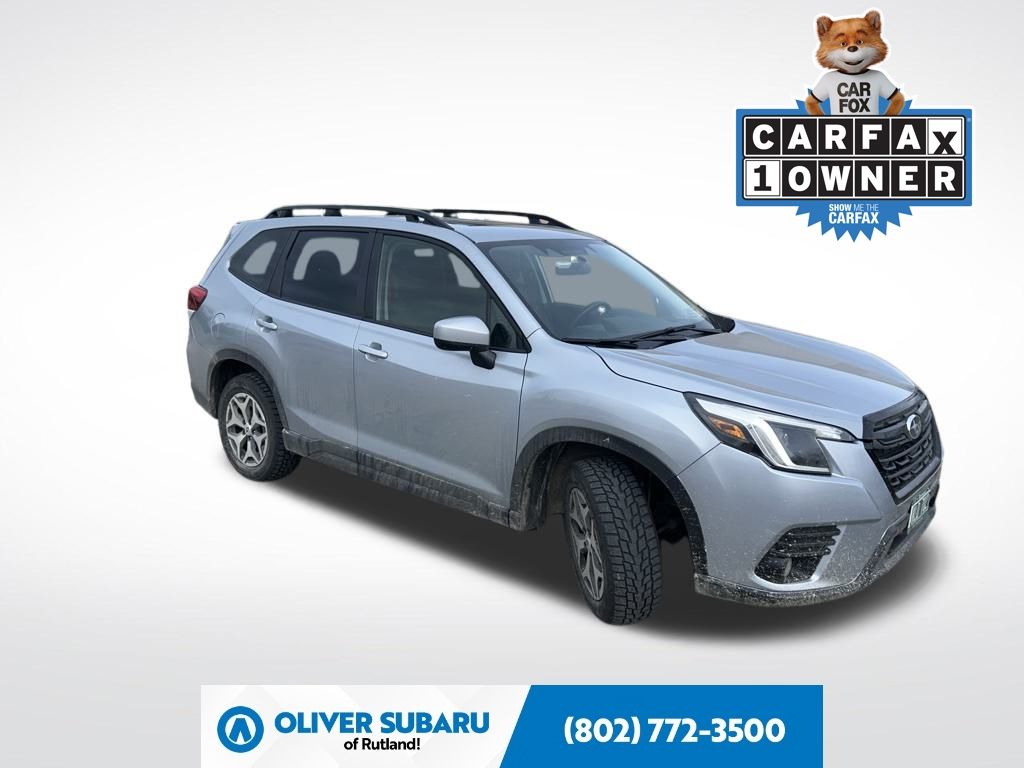 2023 Subaru Forester Premium's photo