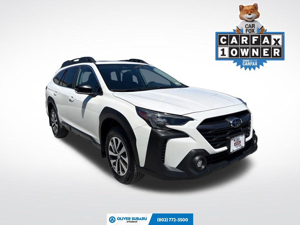 2024 Subaru Outback Premium's photo