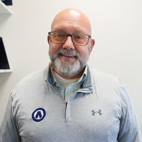 Staff member Henry Heck from ID_6117b3391281